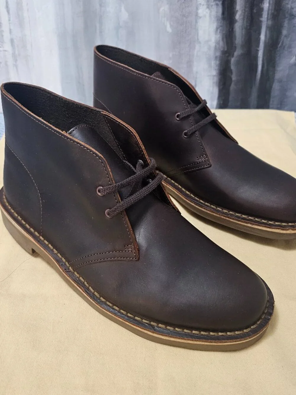 Clarks Men's Brown Leather Chukka Boots – Size 9 NEW